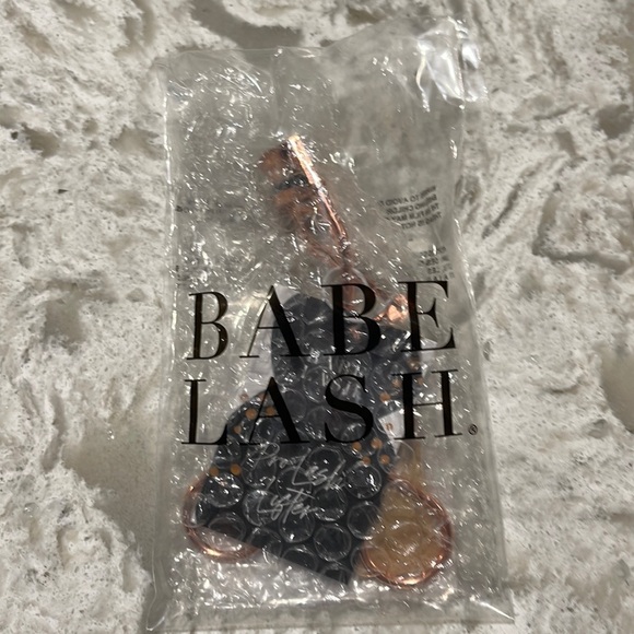 Babe pro lash lifter/curler. - Picture 2 of 2